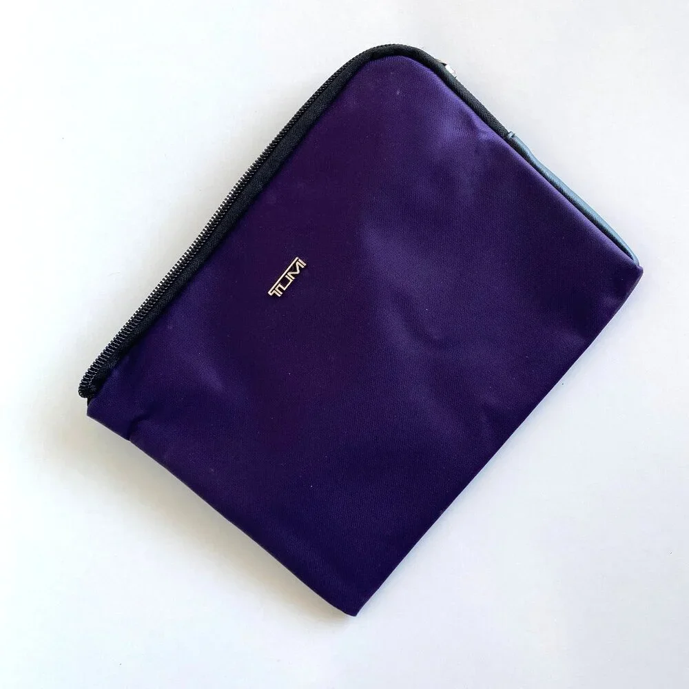 TUMI for Delta Small Purple Travel Storage Bag Zipper Pouch Toiletries